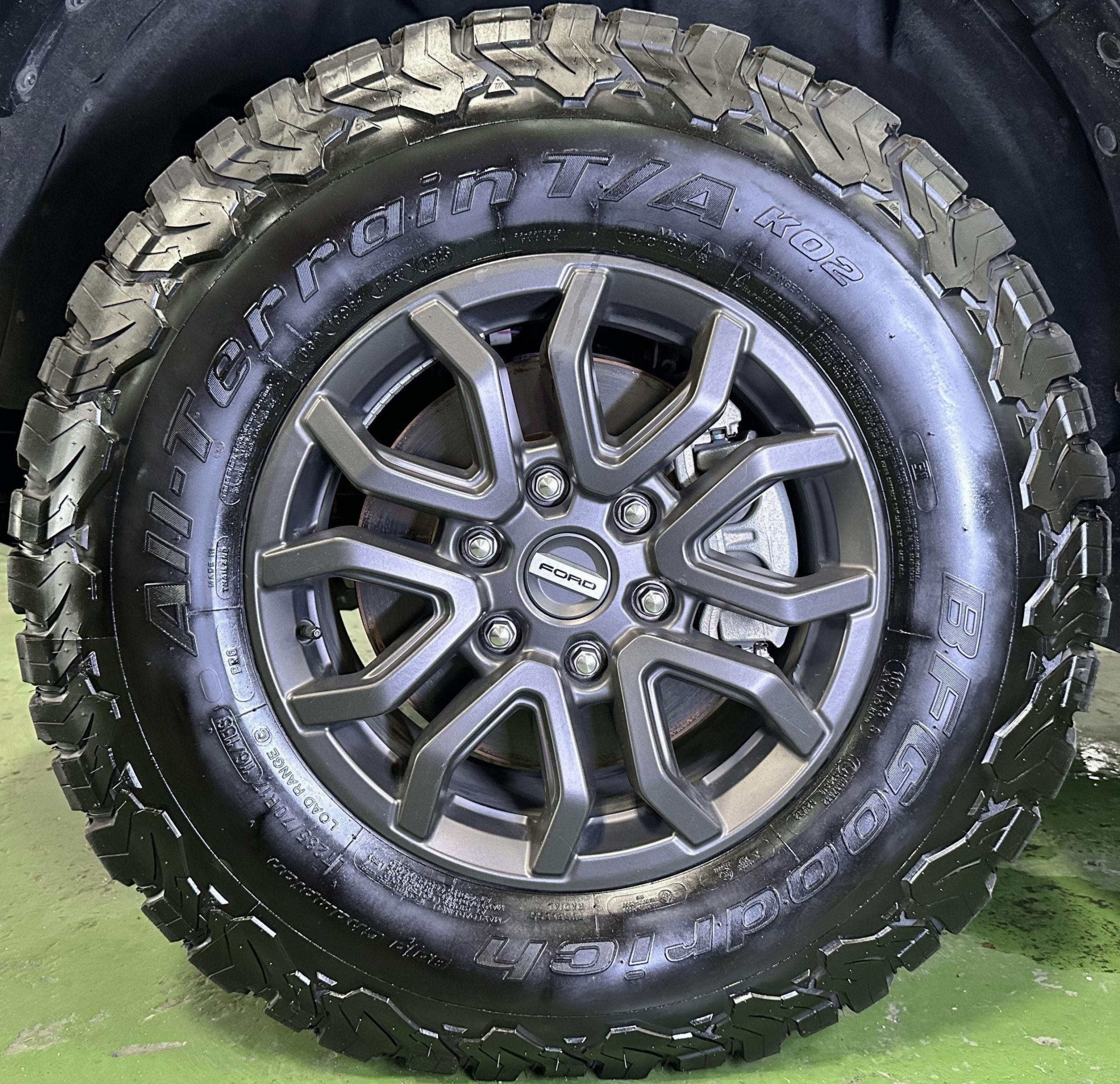 2023 Ford Ranger Raptor 2.0L Bi-Turbo Diesel A/T - Image 21