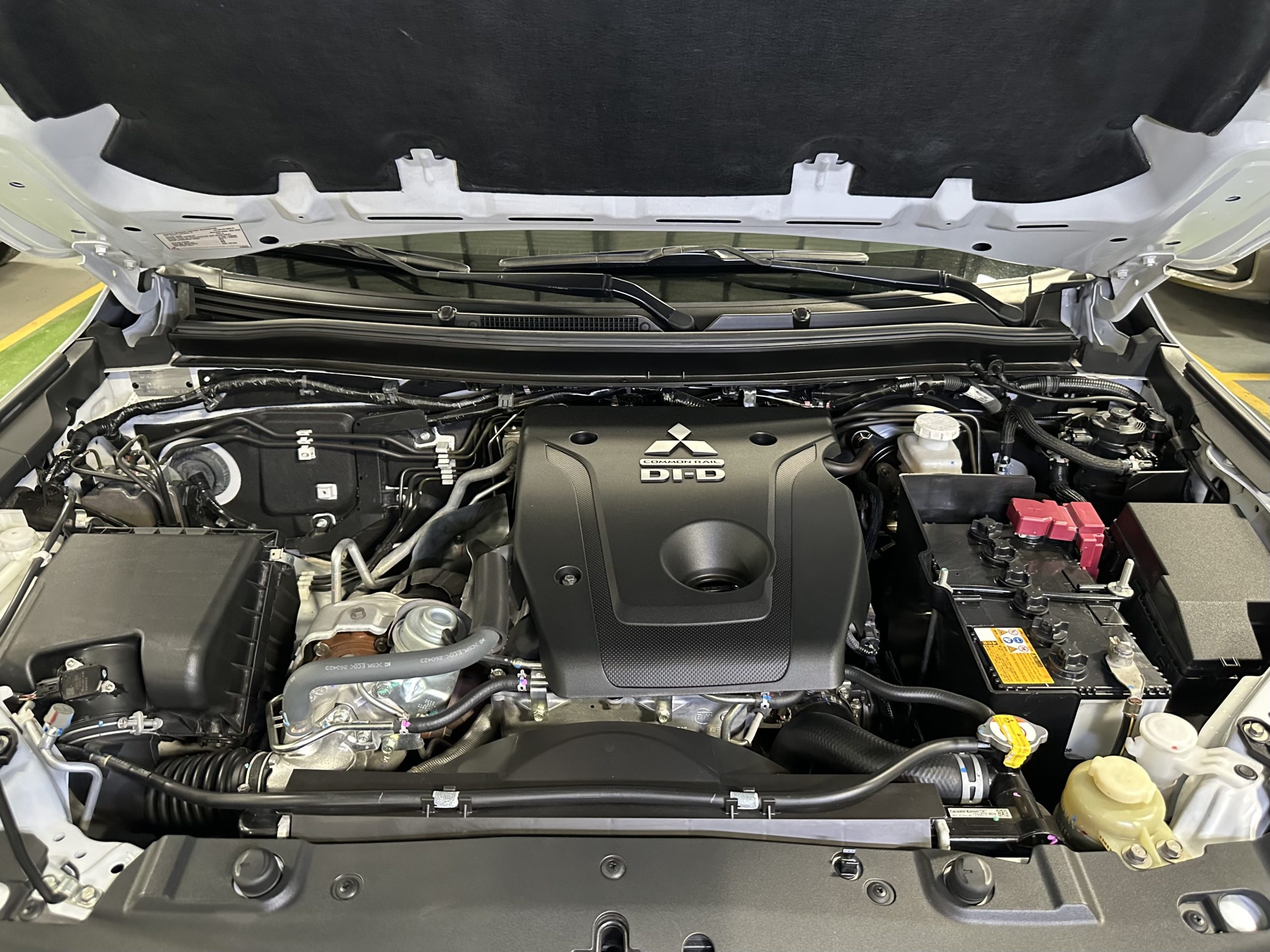 2023 Mitsubishi Montero GT 4X4 2.4L Diesel A/T - Image 22