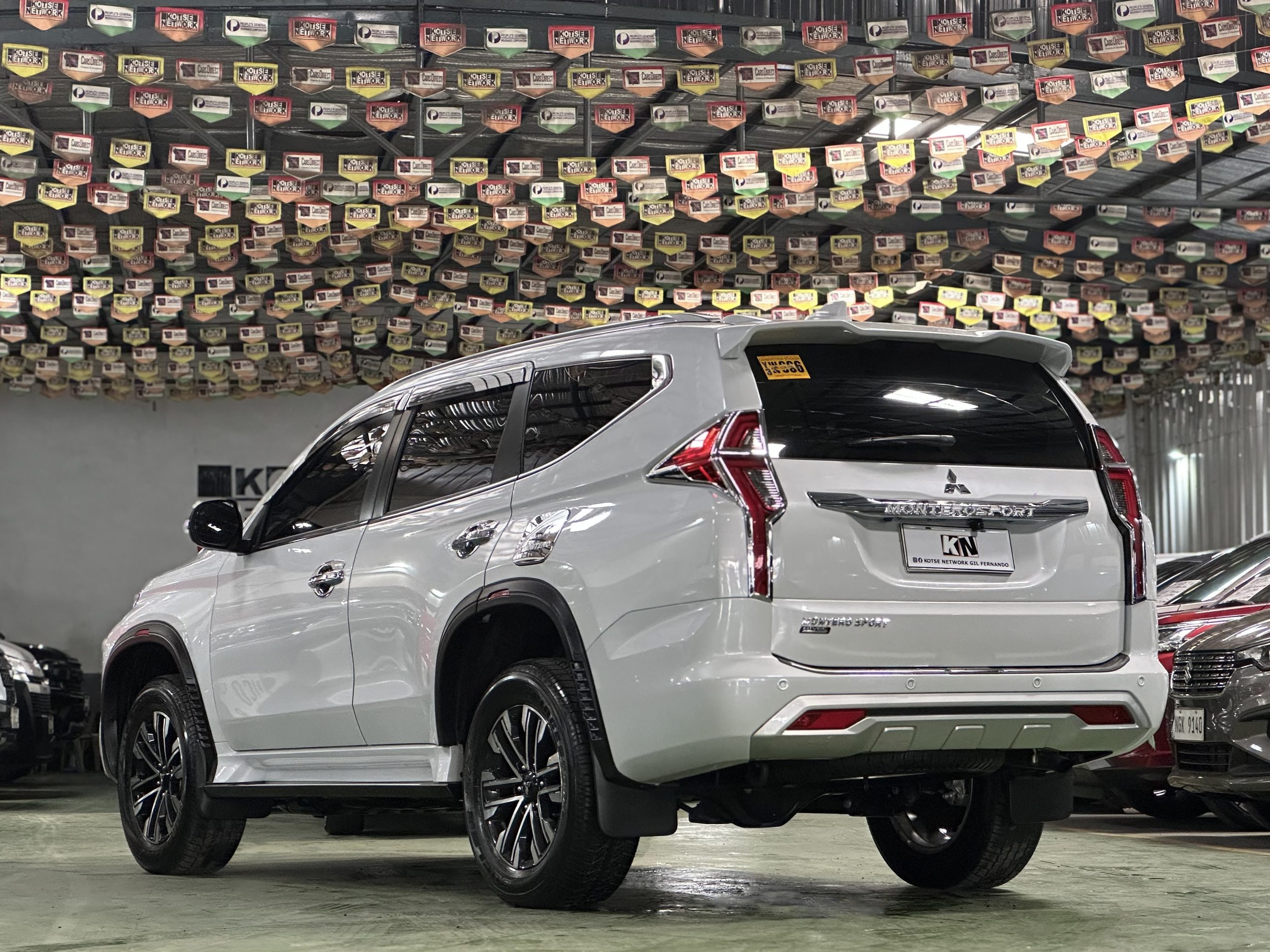 2023 Mitsubishi Montero GT 4X4 2.4L Diesel A/T - Image 5