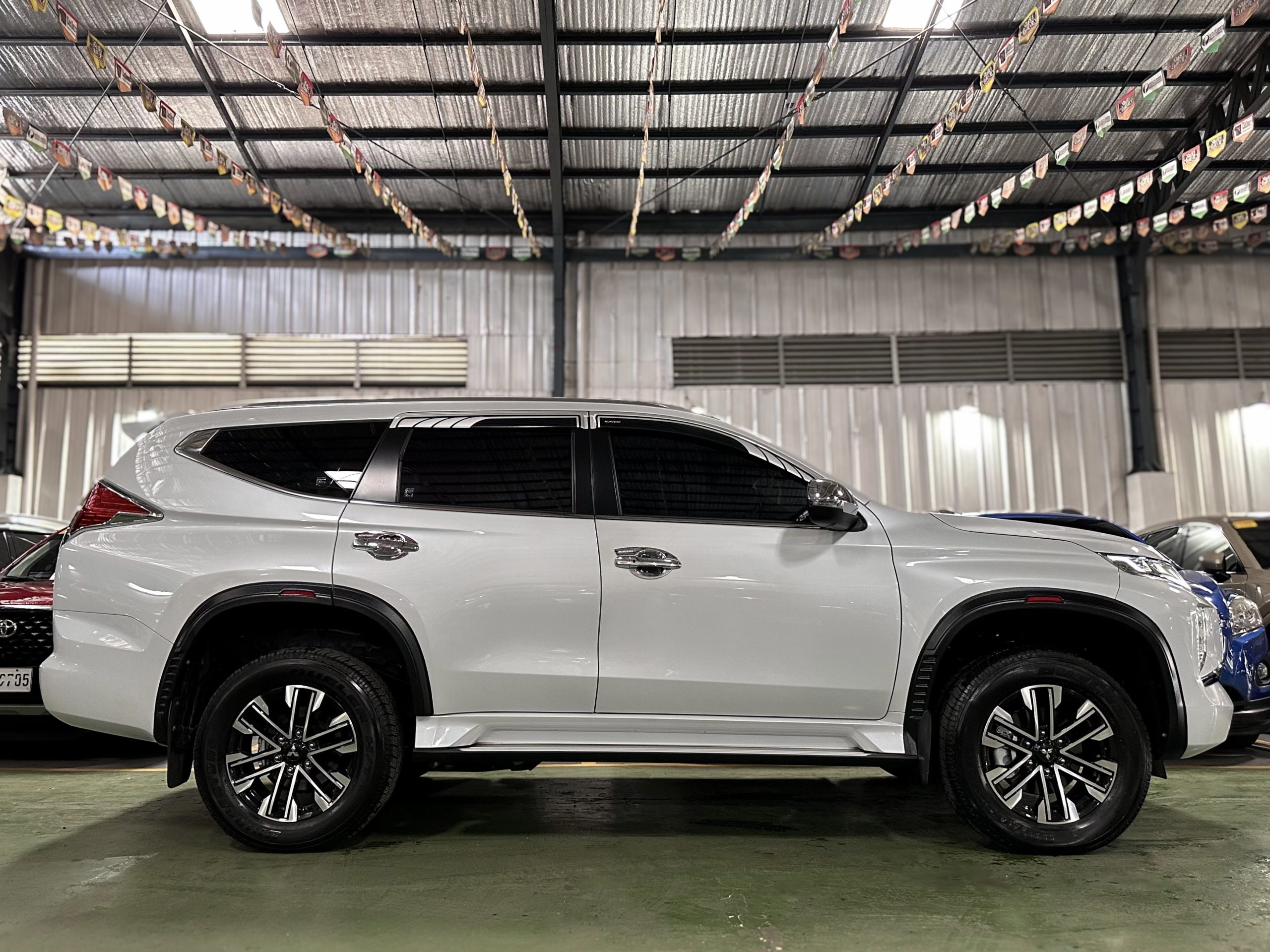 2023 Mitsubishi Montero GT 4X4 2.4L Diesel A/T - Image 8