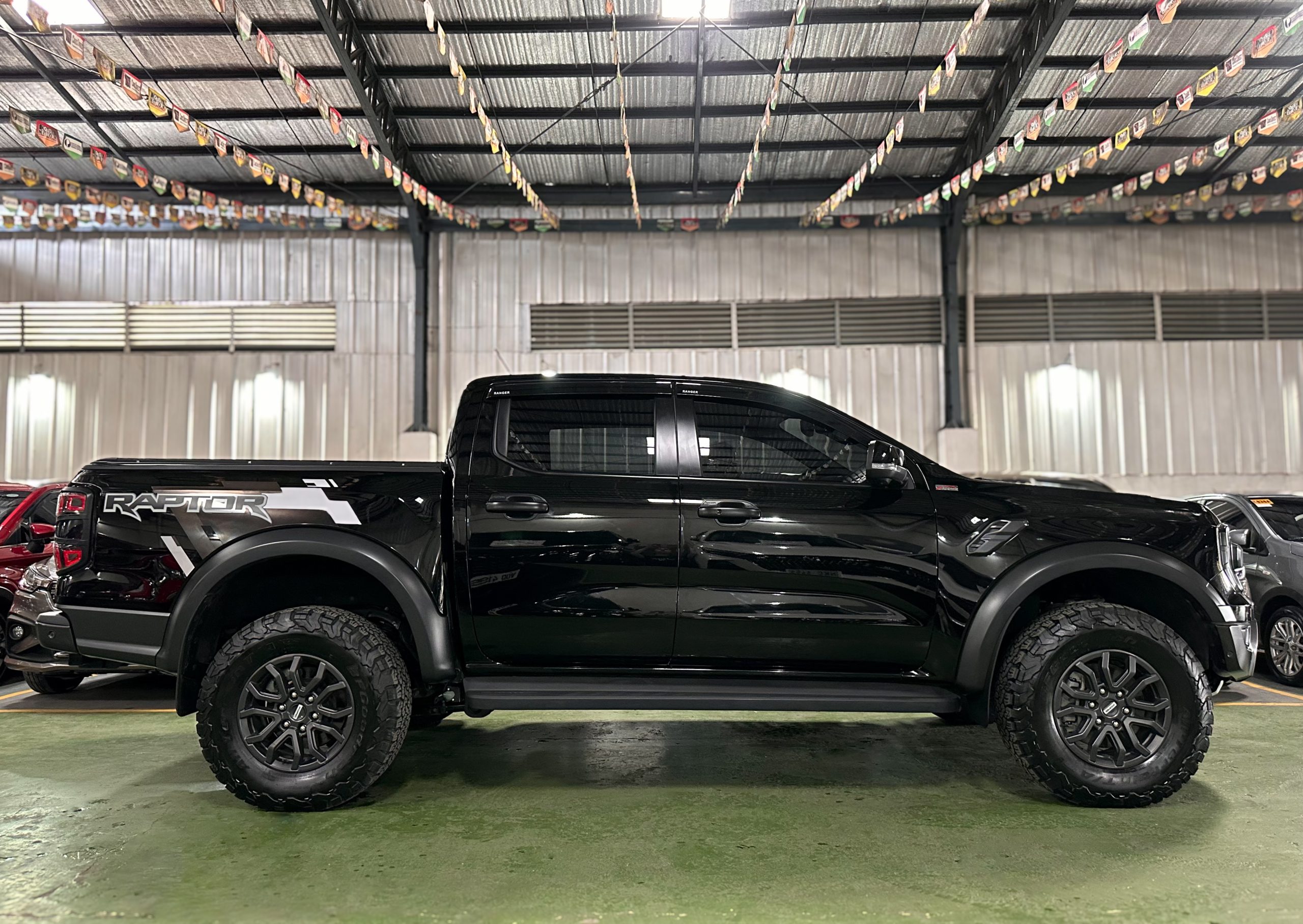2023 Ford Ranger Raptor 2.0L Bi-Turbo Diesel A/T - Image 8