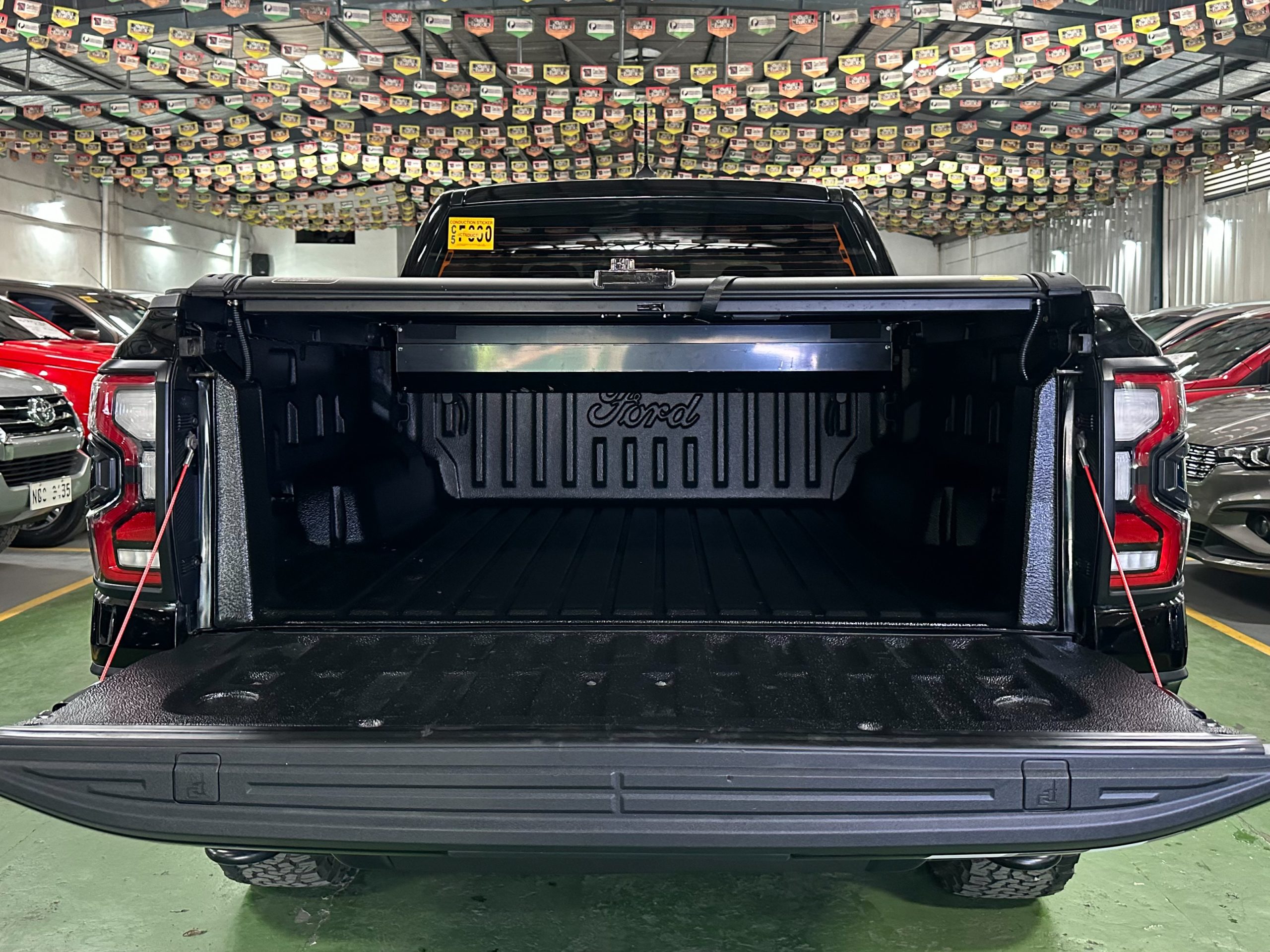 2023 Ford Ranger Raptor 2.0L Bi-Turbo Diesel A/T - Image 9