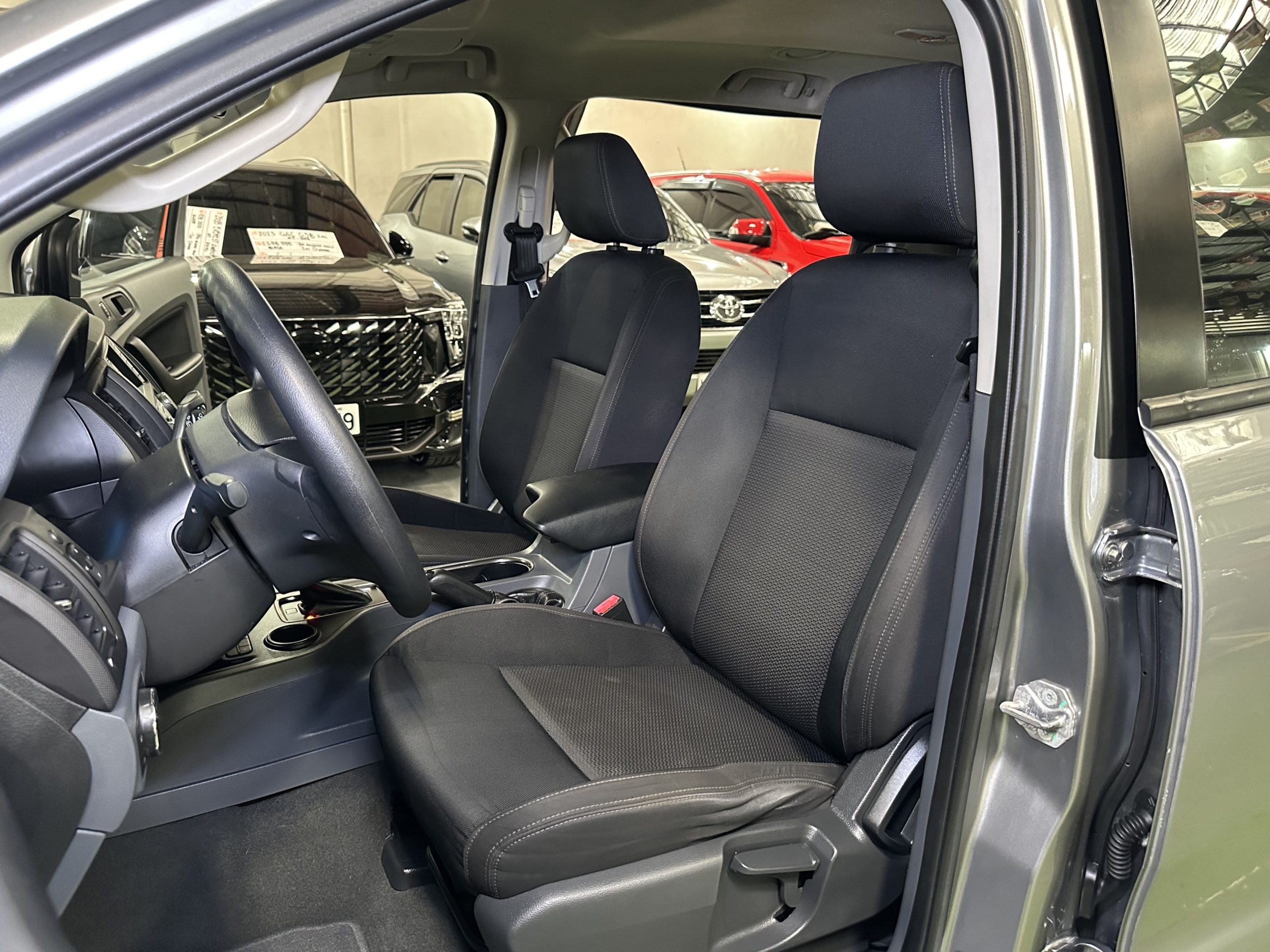 2018 Ford Everest Ambiente 2.2L Diesel A/T - Image 9