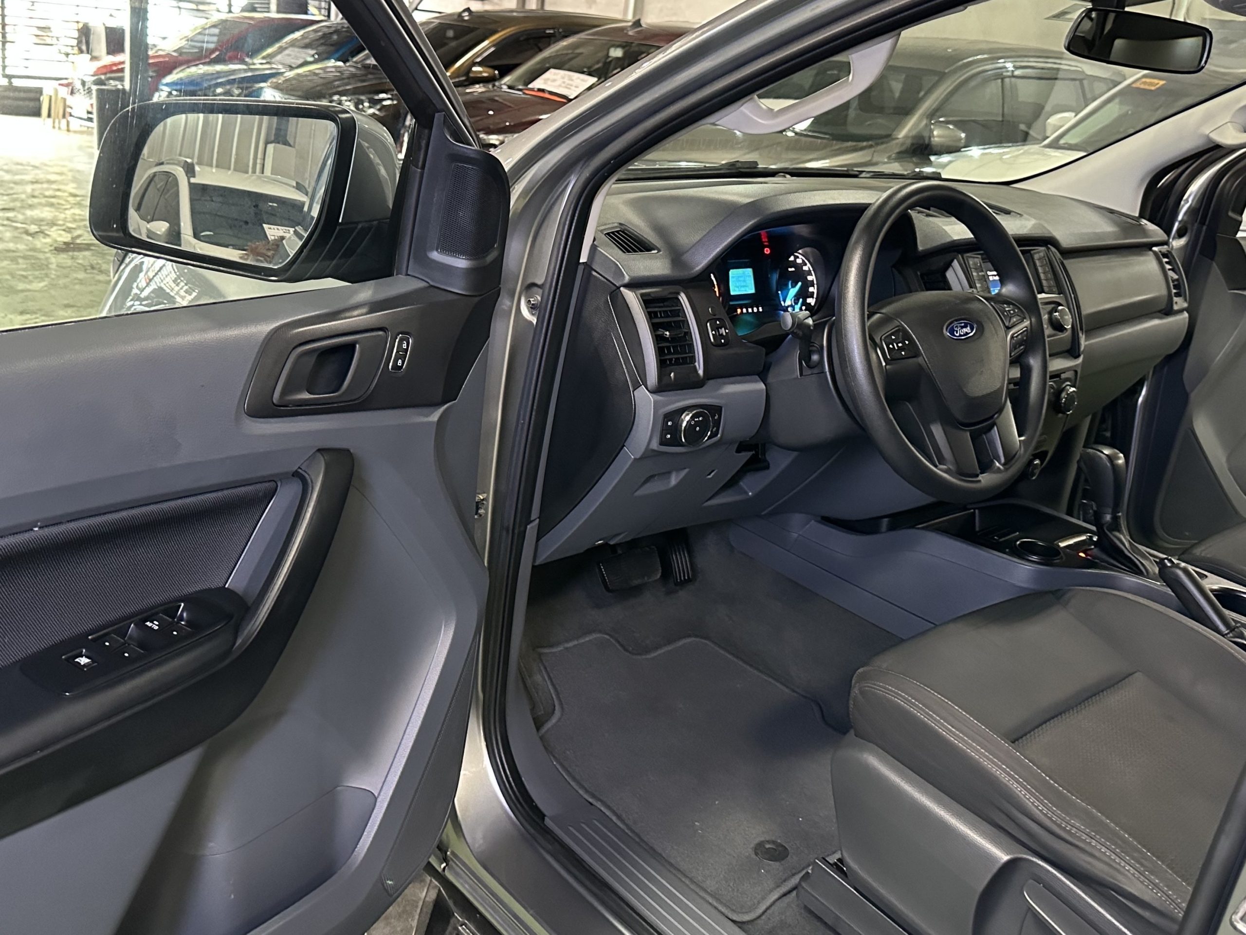 2018 Ford Everest Ambiente 2.2L Diesel A/T - Image 10