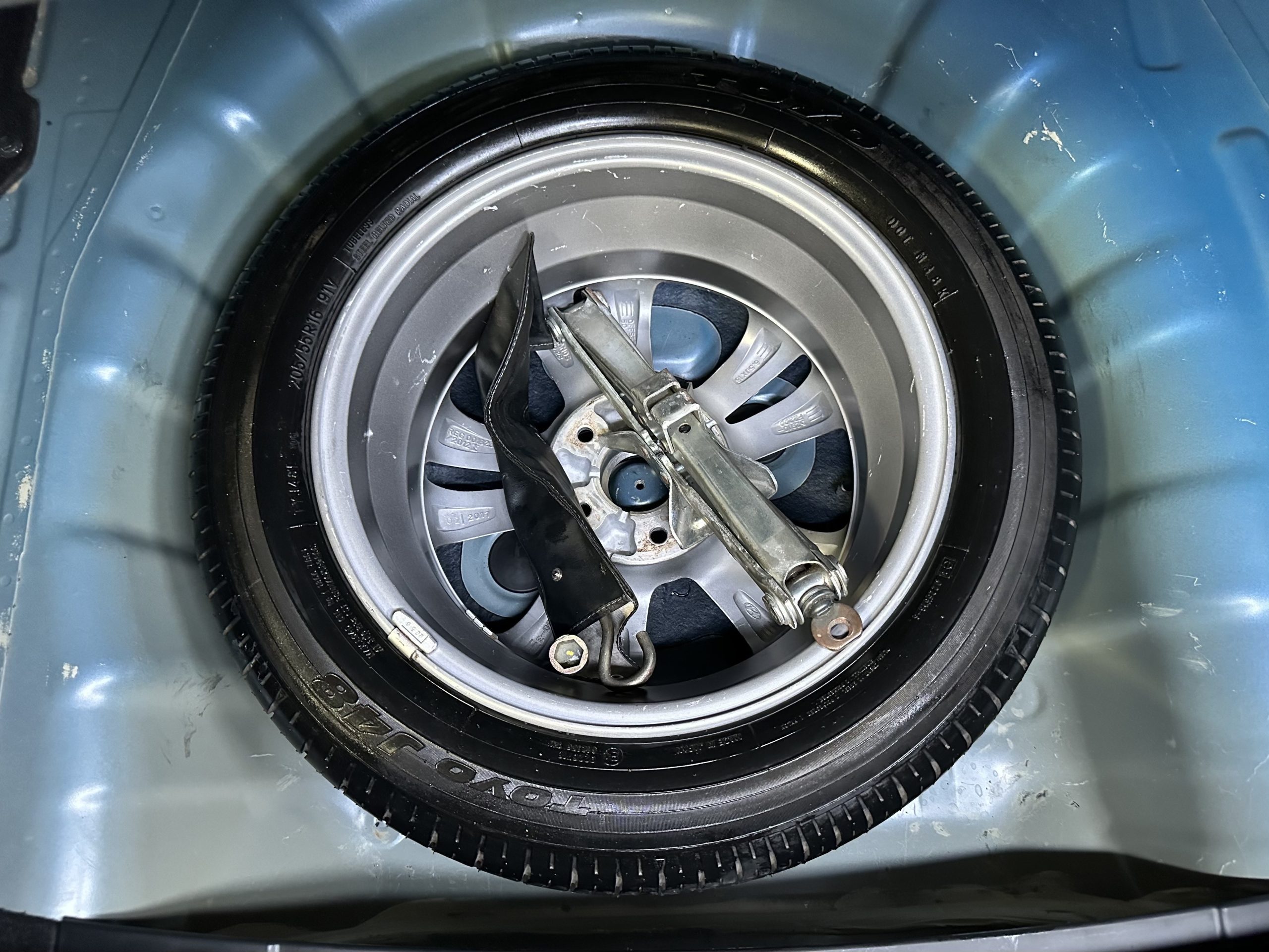 2017 Hyundai Elantra 1.6 GL Gasoline A/T - Image 22