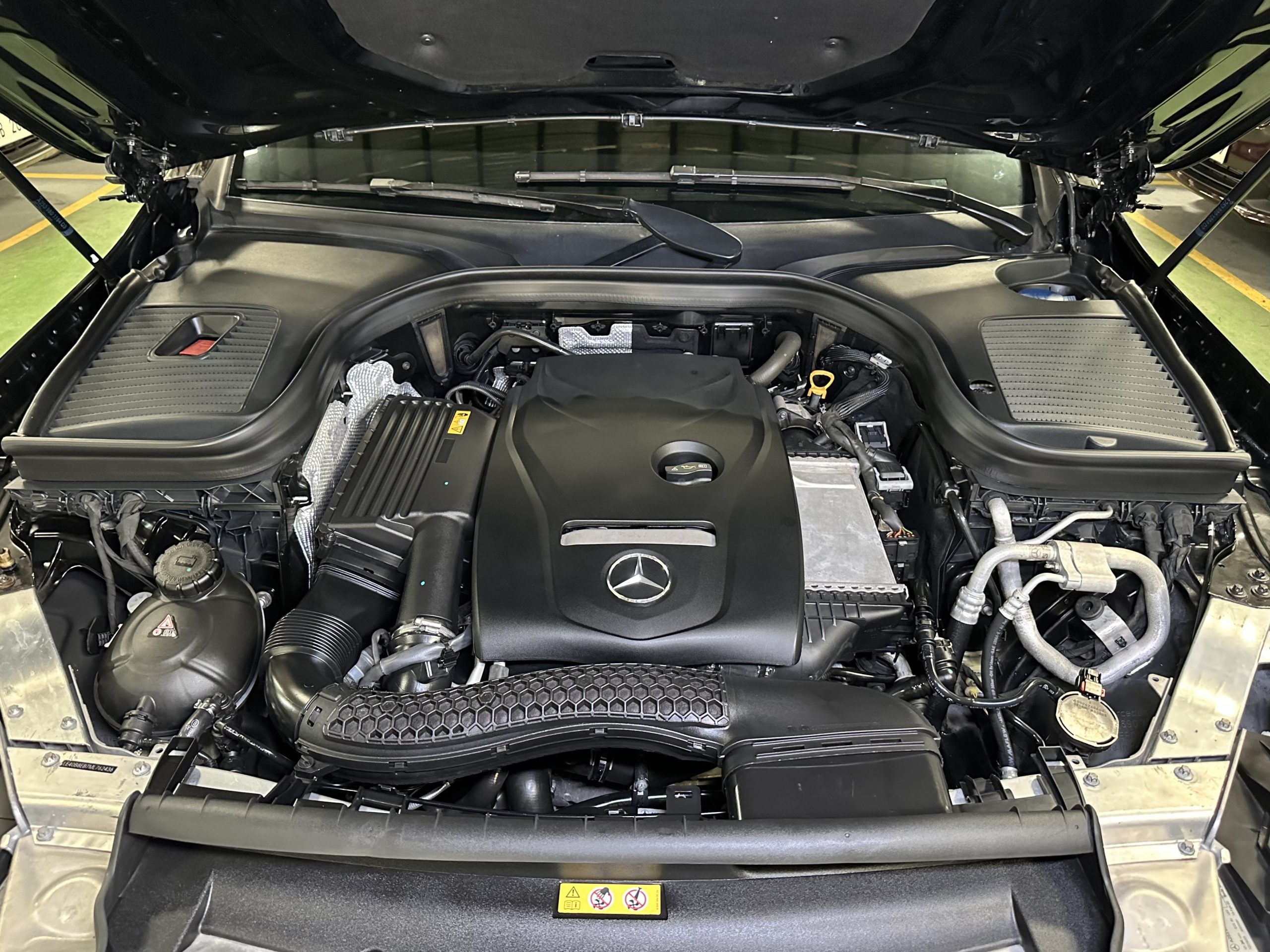 2018 Mercedes Benz GLC 250 Coupe 2.0L - Image 20