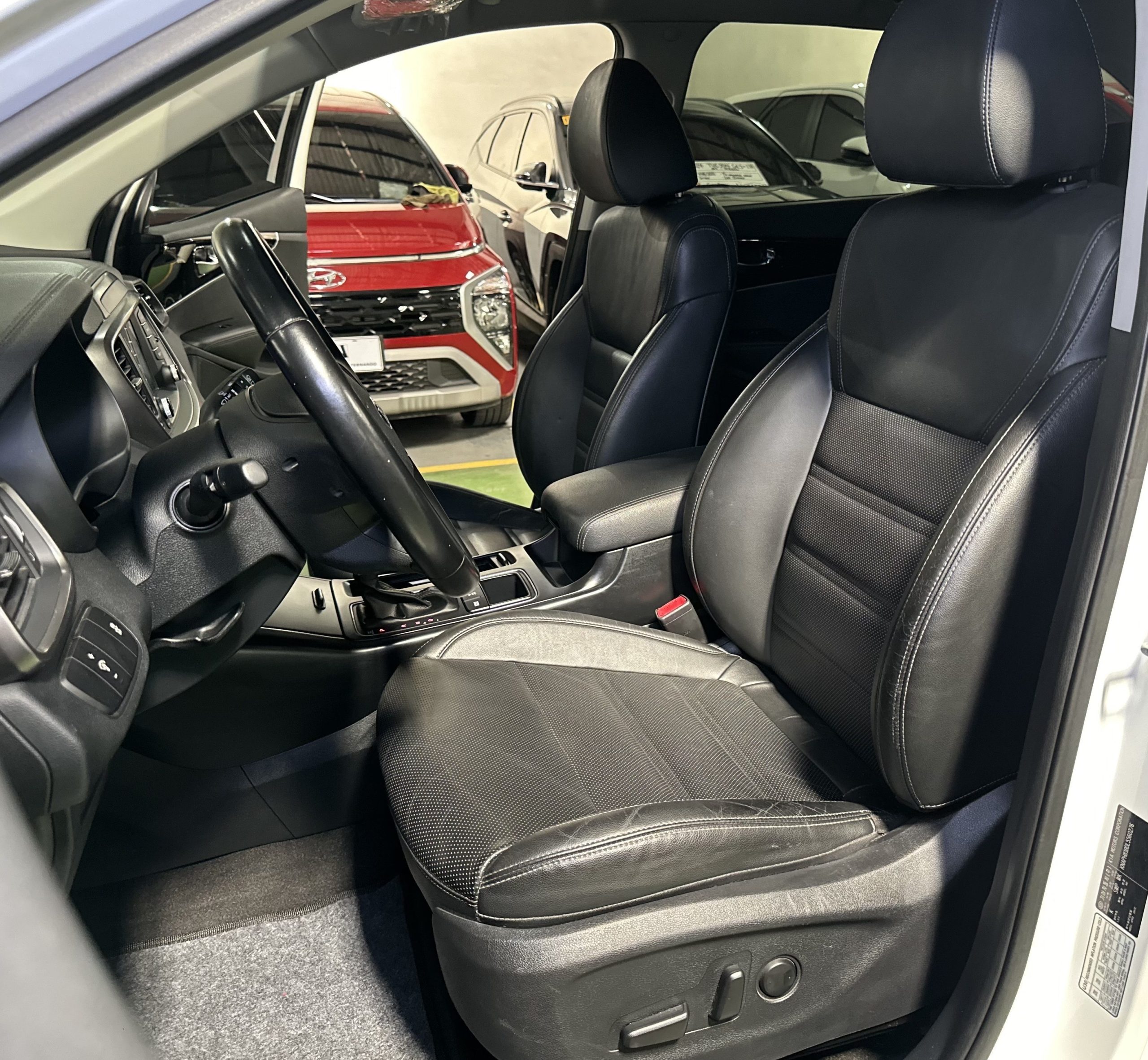 2023 GAC GS8 2.0L Gasoline - Image 10