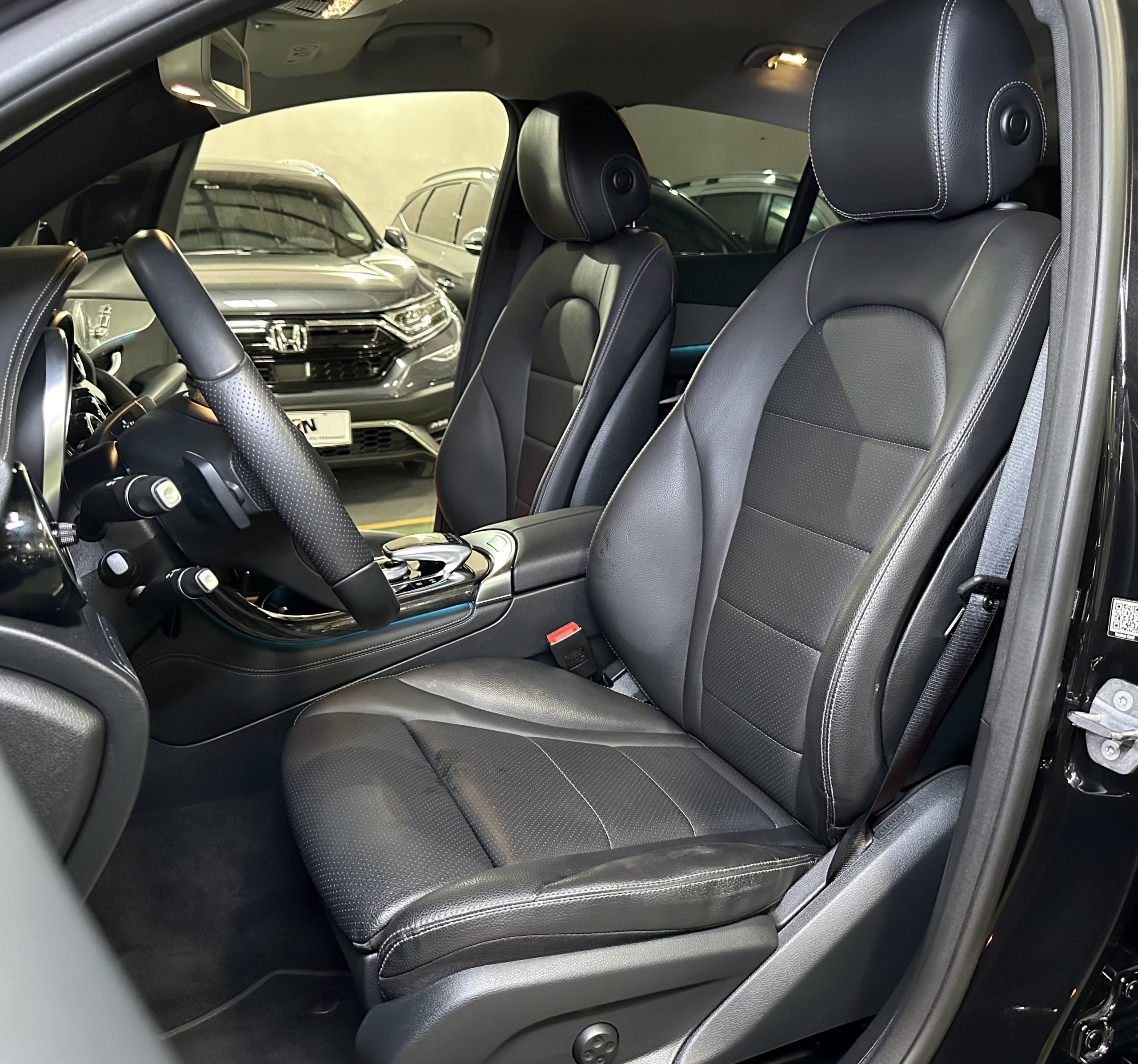 2018 Mercedes Benz GLC 250 Coupe 2.0L - Image 9