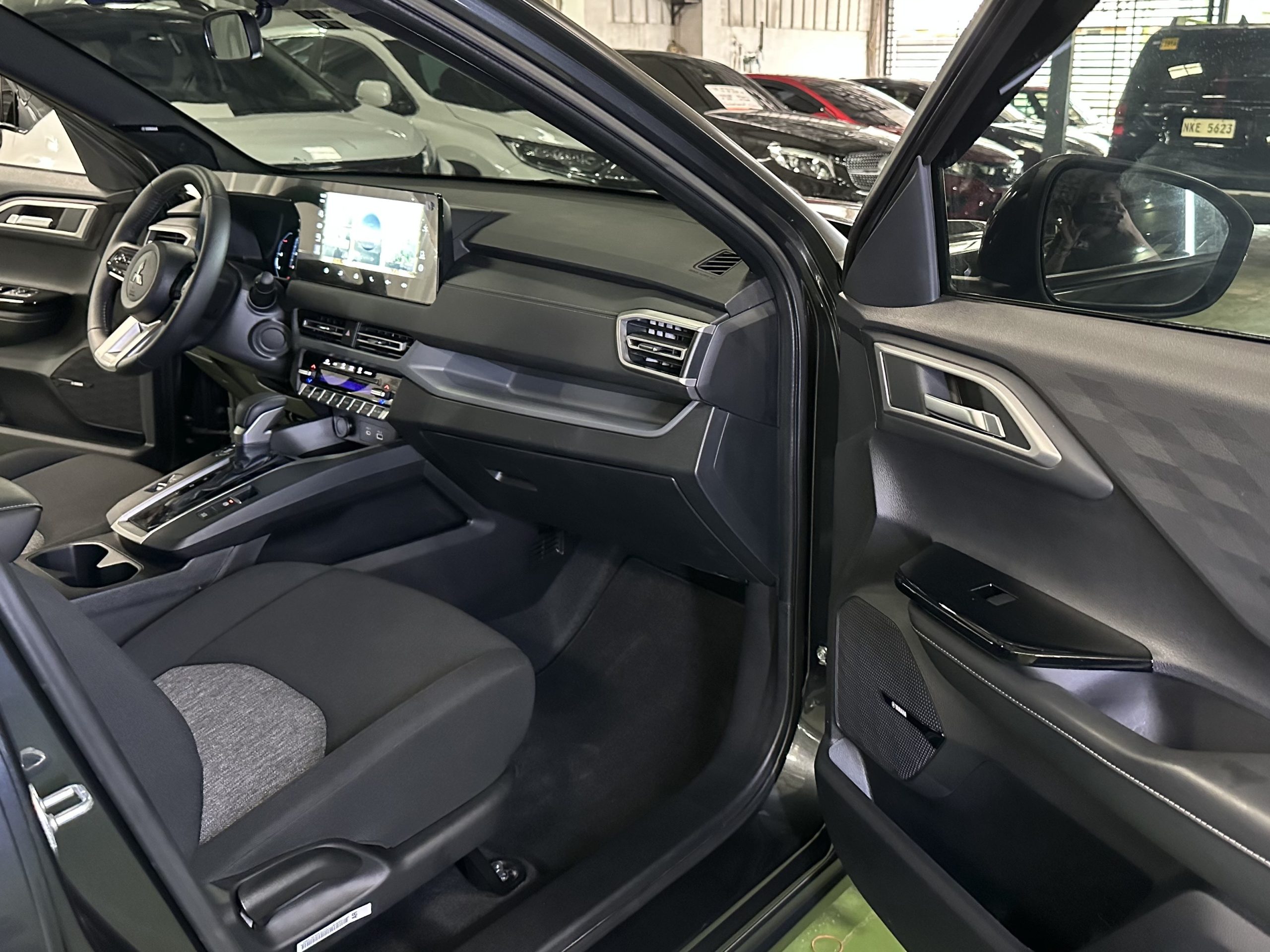 2025 Mitsubishi XForce GLS 1.5G 2WD CVT - Image 14