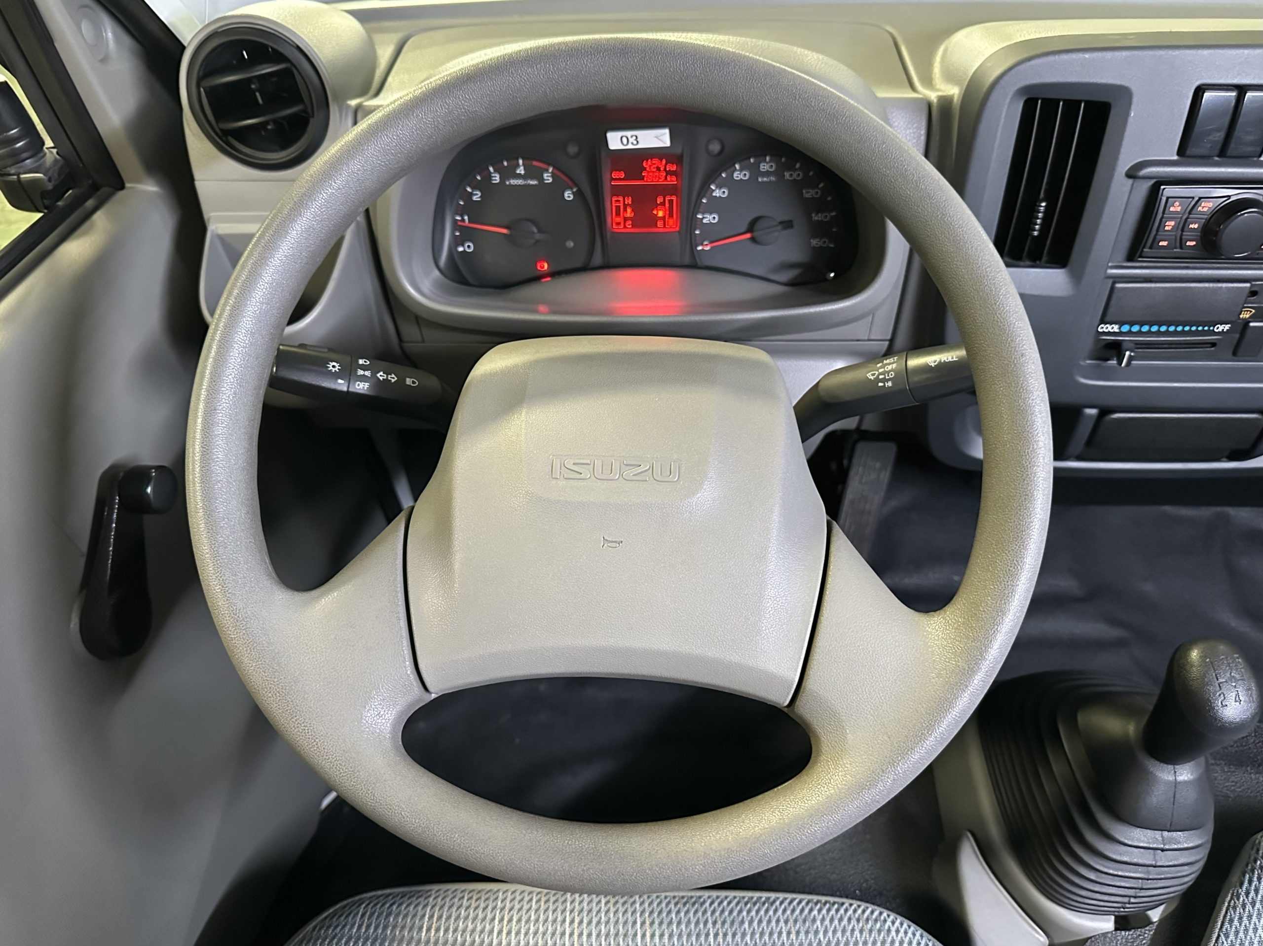 2025 Isuzu Traviz Utility Van 2.5L (Dual Aircon) M/T Diesel - Image 14