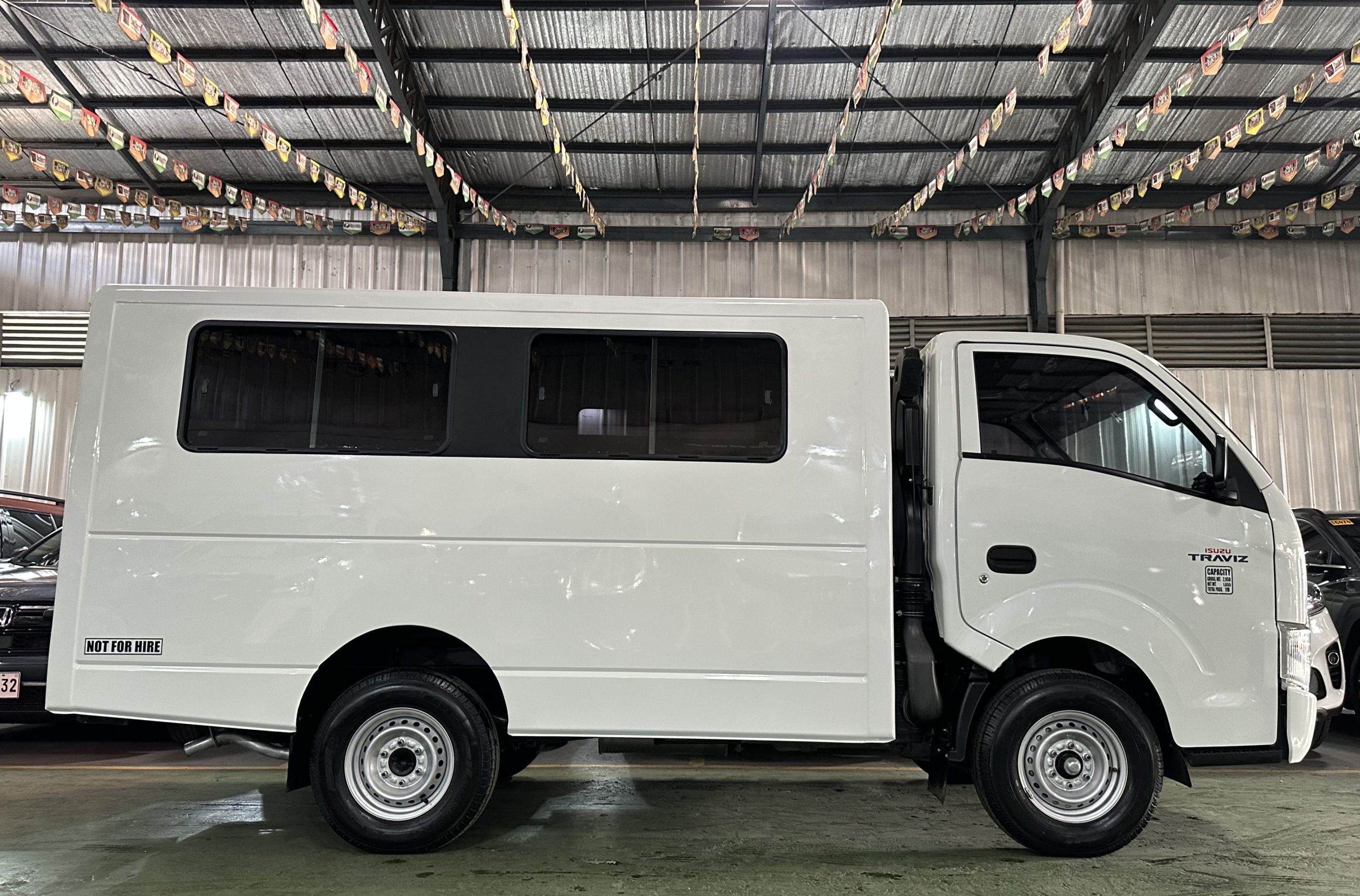 2025 Isuzu Traviz Utility Van 2.5L (Dual Aircon) M/T Diesel - Image 8