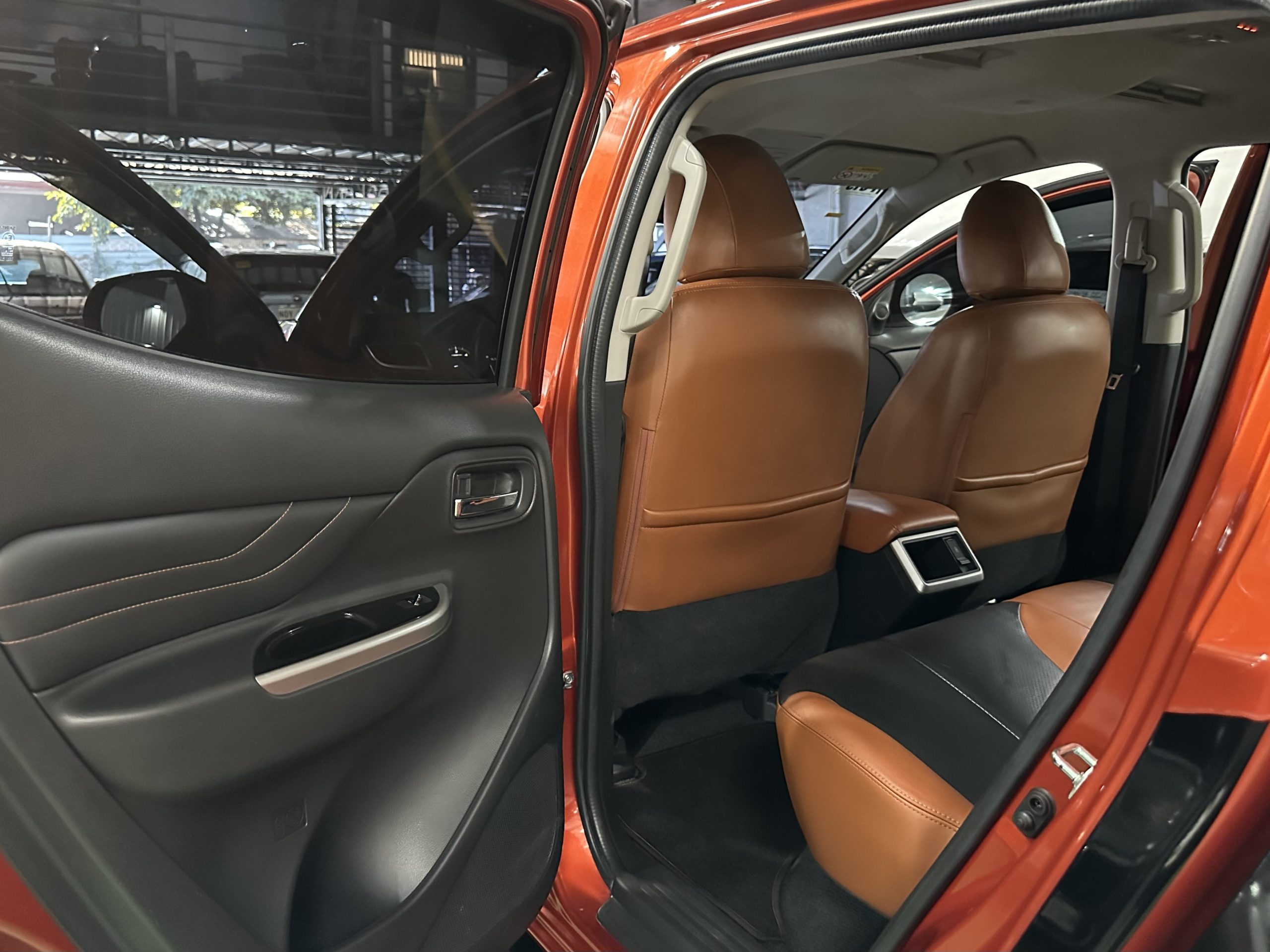 2020 Mitsubishi Strada Athlete 4x4 AT - Image 12