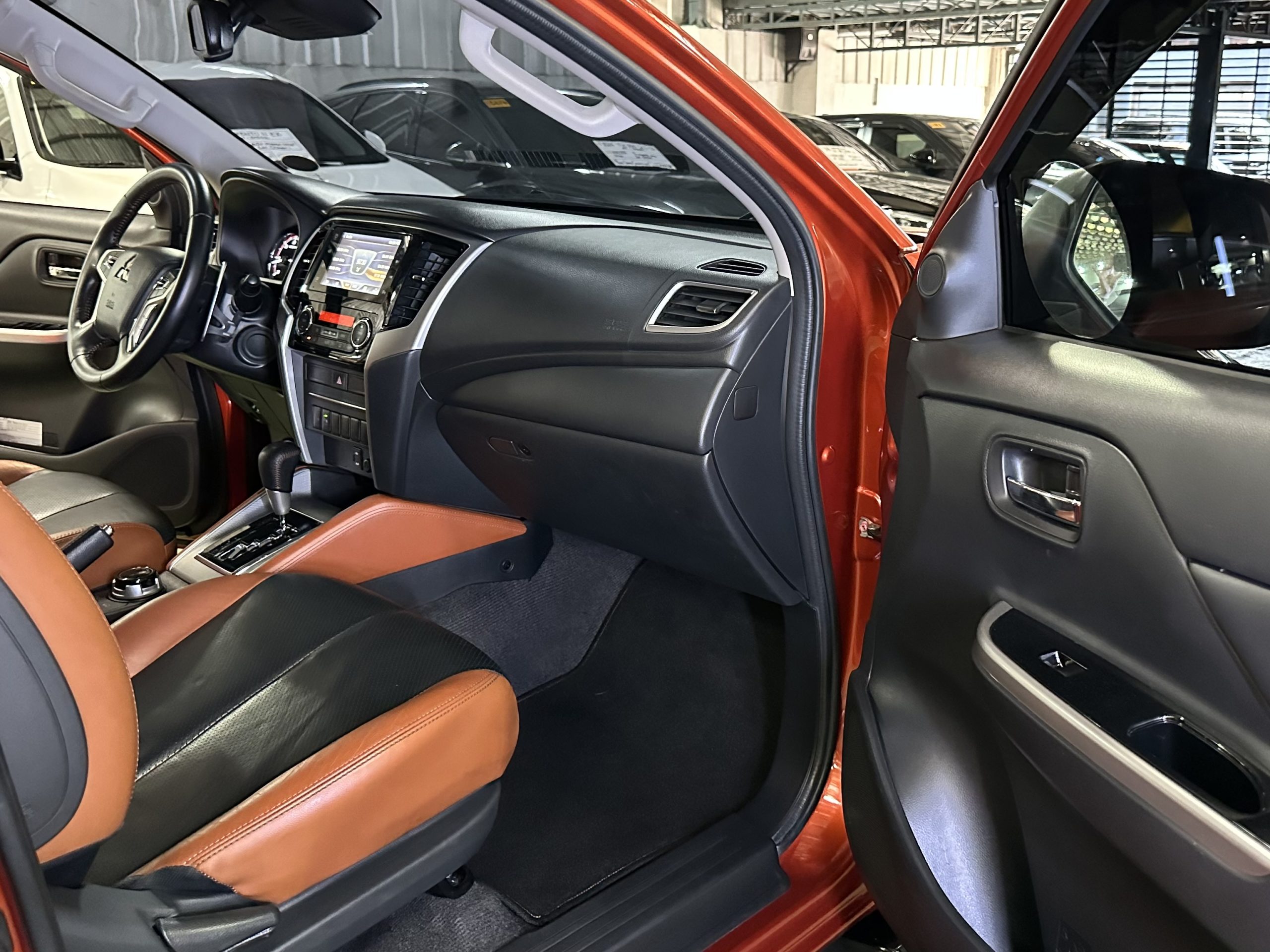 2020 Mitsubishi Strada Athlete 4x4 AT - Image 14