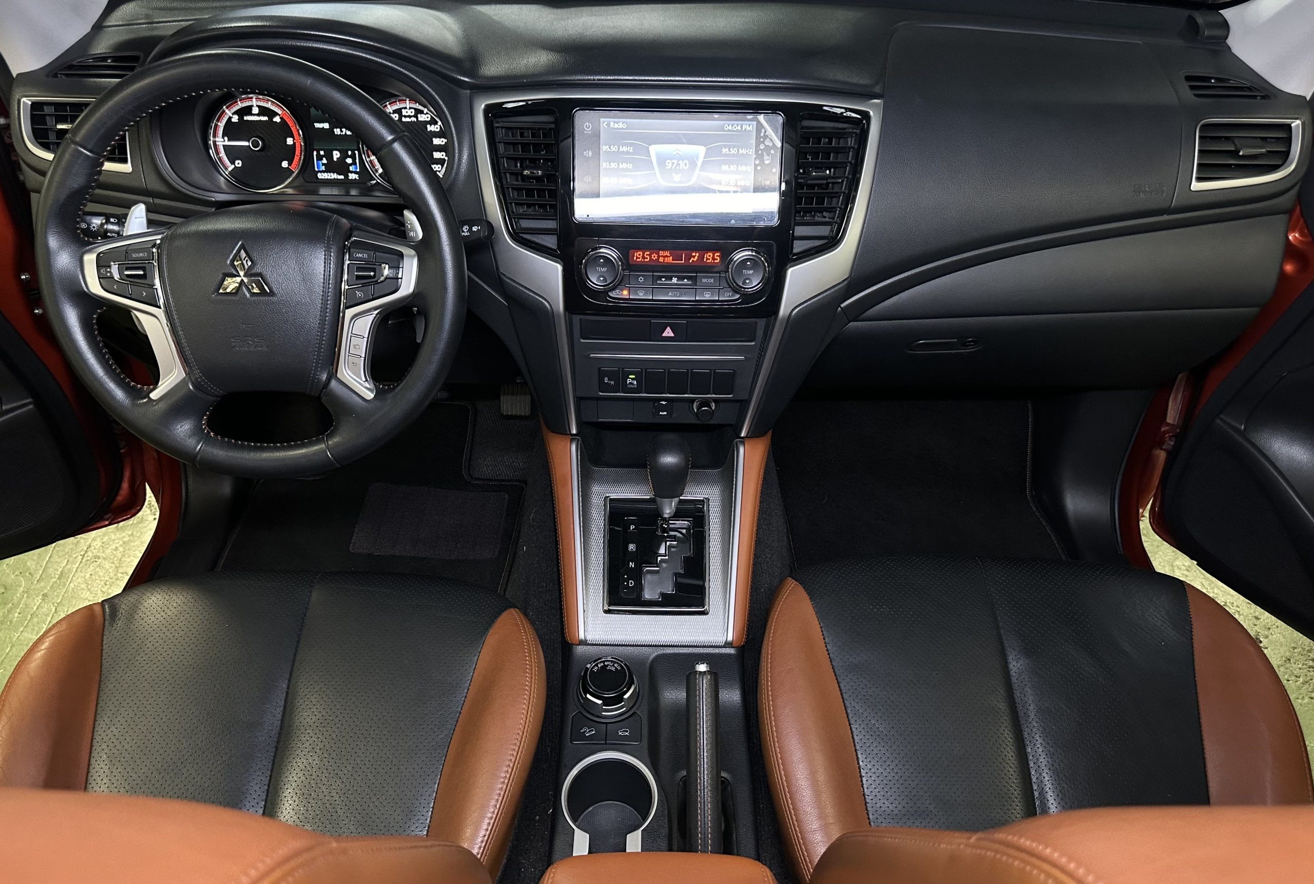 2020 Mitsubishi Strada Athlete 4x4 AT - Image 19