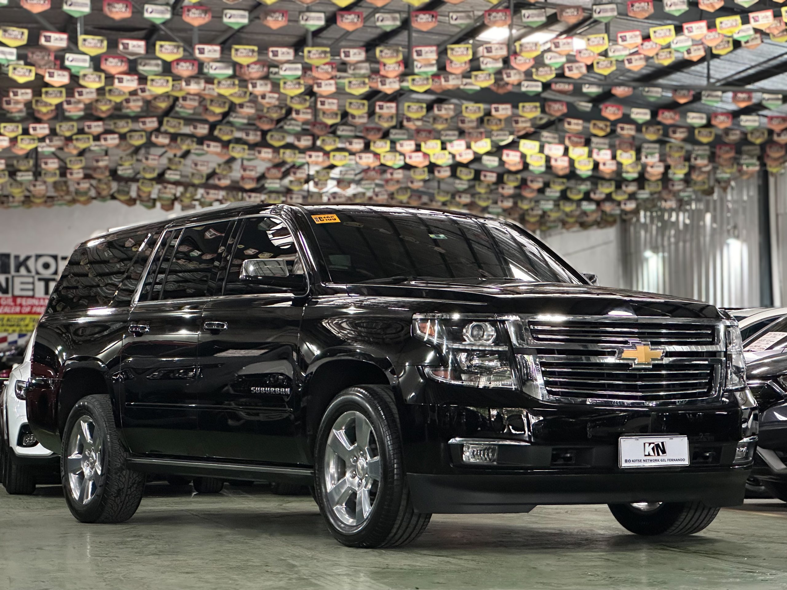 2019 Chevrolet Suburban Premier 5.3L V8 AWD A/T - Image 5