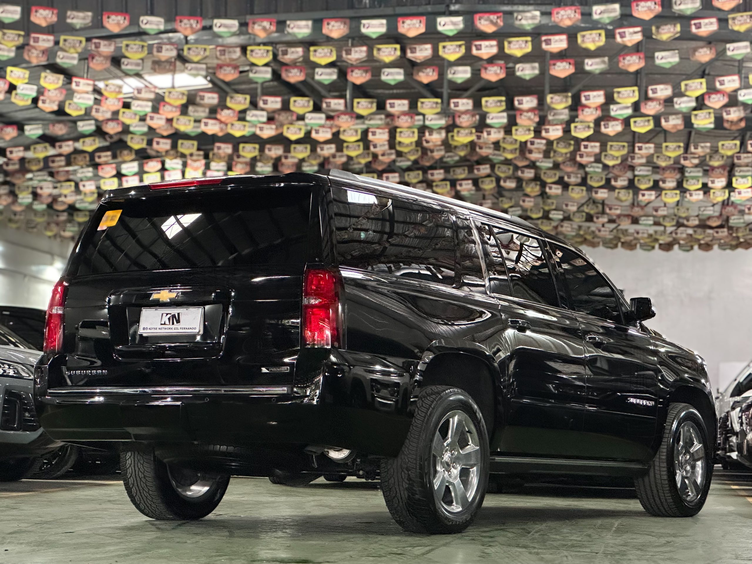 2019 Chevrolet Suburban Premier 5.3L V8 AWD A/T - Image 8